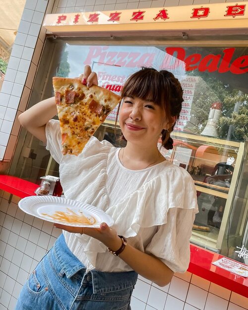 You’ve stolen a pizza of my heart 🍕 ..-Shop my look on @zaloraid , make sure to shop with ZLRSTEVIE before checking out to get additional 22% off + 10% cashback (additional 25% + 15% cashback for first timer) .........#photooftheday #ootdfashion #explore #wiwt #ootdmagazine #ootdsubmit #style #lookbook #ootdinspiration #love #fashionblogger #stylefashion #ootd #streetinspiration #potd #zalorastyleedit #clozetteid #mangogirls