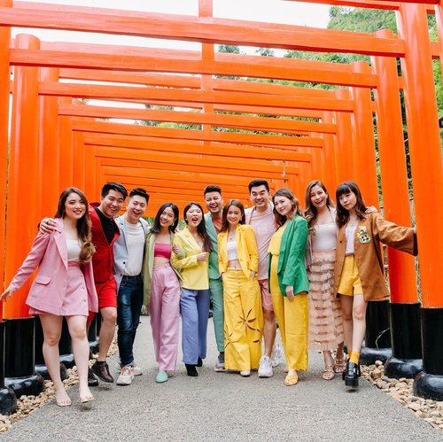These rare gems, diverse but always managed to brighten up my day💎 let’s visit the real Fushimi Inari-taisha (伏見稲荷大社) 🇯🇵 and redo this shot 😘 call? .
.
-
Shot by @sweet.escape .

PROMO CODE 🥰⬇️⬇️⬇️ .
Enjoy! Code*: STEVIE10
10% OFF and 20 Extra Photos *For 1 and 2 hours session, all destination, valid till 31 Dec 2020
.
.
.
.
.
. .
.
. 
#ootdinspiration #explore #instastyle #style #fashion #bestoftheday #dailylook #styleinspo #whatiwore #friends #ootd #lookbook #steviewears #travel  #sweetescape #love #fashionpeople #fashioninspiration #fashioninfluencer #wiwt #outfitoftheday #clozetteid #japan