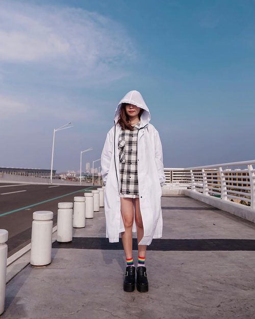 Stay safe and protected in this New Normal Era with @hattaco_official Lite Protection Parka 💡 A piece you’ll need to brave yourself and still be productive during this times. 
.
.
-
📸 @priscaangelina 
.
.
.
.
.
.
.
.
.
. 
#photooftheday #ootd #wiwt #exploretocreate #clozetteid #ootdstyle #ootdinspiration #love #collabwithstevie #lookbookindonesia #fashionblogger #style #whatiwore #stylefashion #fashionpeople #localbrand #streetinspiration #staysafe #atheleisure #steviewears