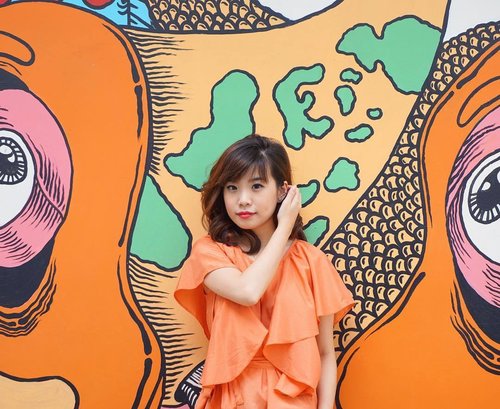 Feeling Orange 🍊 unintentionally blending with the walls .
-
Here's my third entry for #MNYPopOfColor #Jakarta #MaybellineIndonesia it's taken at 📍@galerinasional. I'm glad that these days many museums and galleries that are long forgotten have all started to gain public attention again. Adding up to our to-go lists whenever we're bored with shopping malls. .
.
.

#ootd #styleblogger #vscocam  #clozetteid #indofashionpeople #beauty #smile #ulzzang  #beautyblogger #fashionpeople #fblogger #blogger #패션모델 #블로거 #스트리트스타일 #스트리트패션 #스트릿패션 #스트릿룩 #스트릿스타일 #패션블로거 #bestoftoday #style #makeupjunkie #l4l #ggrep #makeup