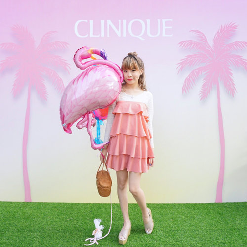 Attending the launching of @cliniqueindonesia newest #MoistureSurge product!! 💕 hands up to the decor today😍 .
.
.
#CliniqueID 
#SuperchargedHydration
#SuperchargedMoments