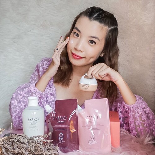 HARI GINI JANGAN SAMPE GA SKINCARE-an pake Waso by Shiseido, ya Guys! WASO by SHISEIDO baru aja ngeluarin 4 PRODUCTS BARU:  Waso Beauty Smart Water; Waso Giga Hydrating Rich Cream; Waso Reset Cleanser City Blossom & Sugary Chic. http://bit.ly/SteviieWongXShiseidoWaso Beauty Smart Water yang berfungsi sebagai pembersih wajah multifungsi. Dengan kandungan Yeast Extract berfungsi sebagai micellar water untuk mengangkat makeup dan cleanser untuk membersihkan wajah.Selain itu dengan kandungan Trehalose yang berfungsi juga untuk melembabkan dan merelaksasi wajah setelah seharian menggunakan makeup dan beraktifitas di luar ruangan.Yang terakhir adalah kandungan Hydrolyzed Rice Extract yang mempunyai fungsi sebagai primer dengan kandungan Hydrolyzed Rice Extract di dalamnya, jadi akan membantu membuat pori-pori pada kulit wajah terlihat lebih kecil; membantu mengontrol produksi minyak pada wajah; dan membuat makeup jadi lebih tahan lama dan flawless.Waso Reset Cleanser City Blossom & Sugary Chic: Keduanya terbuat dari JAPANESE AGAR JELLY (KANTEN) dan SEAWEED MOISZTURIZING COMPLEX disertai dengan Sakura petal untuk WASO RESET CLEANSER CITY BLOSSOM & leaf extract Azuki Extract untuk WASO RESET CLEANSER AZUKI EXTRACT. Tidak hanya membersihkan wajah secara tuntas tapi juga bisa yang namanya membuat mood kita menjadi lebih baik dari sebelumnya, membuat kita lebih relax dan nyaman.Waso Giga Hydrating Rich Cream: Pelembab wajah yang super duper melembabkan wajah dengan kandungan Natto yang merupakan makanan super dari Jepang yang diproduksi dengan memfermentasi kedelai dengan bakteri natto. Natto dikenal baik untuk kesehatan dan kecantikan.Nah buat kalian yang mau mendapatkan ke-4 product Waso tadi, bisa langsung swipe up ya. Dan kalian juga bisa memenangkan gadget special berupa Samsung Galaxy S10 Lite dan JBL Harman Speaker Clip 3 dari Waso by Shiseido senilai IDR 10 Juta untuk satu orang  pemenang hingga 15 Maret 2020, hanya dengan belanja Waso by Shiseido dengan minimum pembelanjaan IDR 2 Juta. #WASO#Shiseido#ShiseidoIDN#ShiseidoWASO#ShiseidoSkinCare