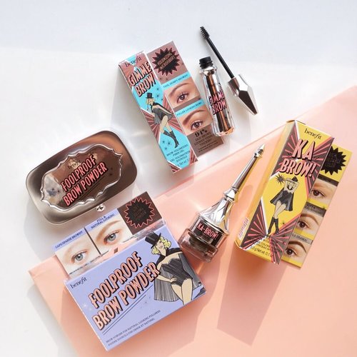 Need a quick fix? FoolProof Brow Powder to the rescue ❤️ these brows kit are all you need for you're perfect brows! FoolProof gives you a natural brow finish with a very simple and usage. .
.
.
You can get them at all @sephoraidn stores and @benefitindonesia boutique ✨
.
#benefitcosmetics #steviexsephoraidn #benefitbrows  #flatlay #makeup