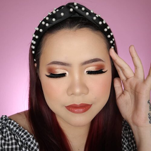 Pucing deh barbie....
Bingung mau makan apa siang ini 🤷🏻‍♀️
Ada ide ga?
.
.
Eyeshadow nya pake @byscosmetics_id nude 4
Lip nya pake @brunbrun_paris velvet, tp lupa shade apa 🤣
.
.
.
.
.
.
.
.
.
.
#makeupoftheday #tutorialmakeup #Tutorialdandan
#makeuptutorial #tutorialmakeup #indobeautygram #makeupoftheday #beautybloggerindonesia #motd
#popbelabeauty #flovivi #ClozetteID #cchannelid #cchannelbeautyid