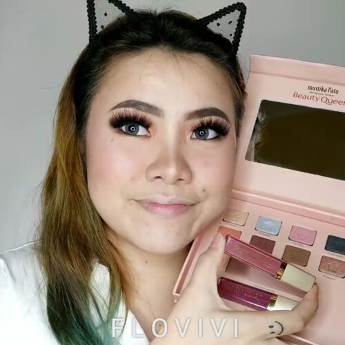 Whaaah masih shock sm palette @mustikaratuind x @clausetyohadi .
Harap bersabar ya, kayaknya beberapa video ke depan bakal pake ini terus wkwk
Endol sih !
.
Details :
• Aloe Gel @bhskin.co.id
• Primer @eminacosmetics
• Foundation @mustikaratuind
• Concealer @mybeautypedia.id @catrice.cosmetics
• Powder @maxfactorindonesia
• Eyebrows @minisoindo
• Eyeshadow @mustikaratuind x @clausetyohadi
• Blush @eminacosmetics
• Bronzer &Highlighter @mustikaratuind
• Mascara @maxfactorindonesia
• Eyeliner @purbasarimakeupid
• Lip @mustikaratuind x @clausetyohadi Alluring
.
.
.
.
.
.
.
.
.
.
#makeup #makeuptutorial  #wakeupandmakeup #tutorialmakeup #flovivi #makeupvideo #inspirasicantikmu #muajakarta #makeupoftheday #makeupforbarbies #mua  #100daysofmakeup #slave2beauty #allmodernmakeup
#beautybloggerindonesia
#tampilcantik  #clozetteID
#ivgbeauty #bunnyneedsmakeup #makeuptutvid #tutorialmakeuplg #ragamkecantikan #cchannelbeautyid
Jangan nyolong hashtag dong🙅🏻‍♀️
🌺🌺🌺
@beautybloggerindonesia
@bunnyneedsmakeup @cchannel_beauty_id
@beautilosophy @tampilcantik
@indobeautygram @bvlogger.id @indovidgram @tips__kecantikan
@wakeupandmakeup @bloggermafia
@setterspace @popbela_com @zonamakeup.id @ragam_kecantikan @inspirasi_cantikmu