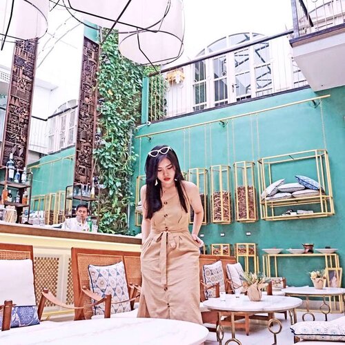 When batik meets nature 🍃.
-
-
#restaurantinterior #ootd #travelgram #ClozetteID