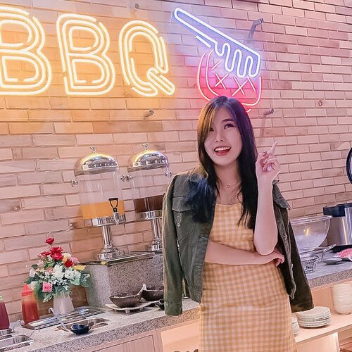 [FLASH GIVEAWAY].Akhir-akhir ini suka banget makan All You Can Eat BBQ & Shabu-Shabu yang lagi happening di Surabaya! Nah, aku mau kasih voucher makan gratis di @hungrill.official ( 1 voucher berlaku untuk 2 orang ) nih, caranya gampang banget :--✨ Follow @hungrill.official & @chelsheaflo.✨ Mention teman yg mau kamu ajak makan All You Can Eat gratis disini..✨ Account IG nggak di private.✨ Domisili di Surabaya.( Spam likes are very welcomed, higher chance to win! ).Pemenang akan aku umumin besok via IG Story ya. GOOD LUCK!..#Giveaway #GiveawaySurabaya #MakanGratis #AllYouCanEatGratis #ClozetteID