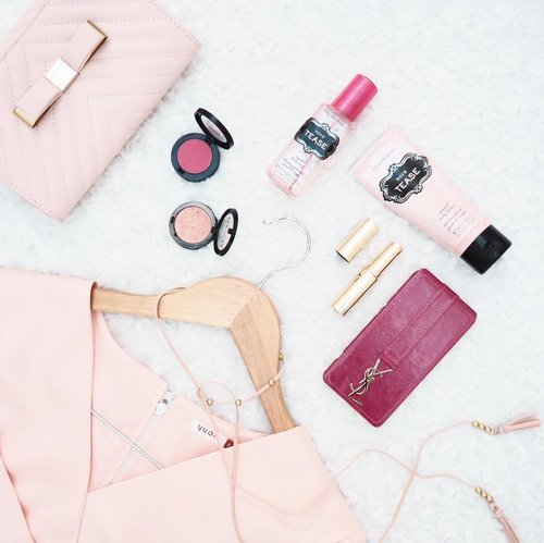 50 shades of pink 😅💕 #helloValentine #flatlay #stylingbyme #ClozetteID