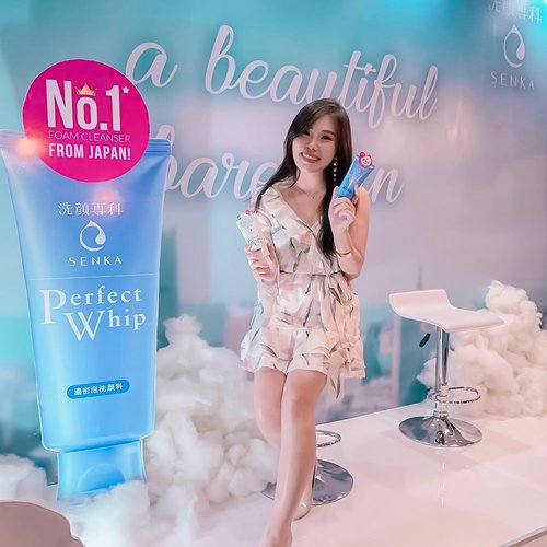 We had so much fun playing with foam at @senkaindonesia ‘s Beautiful Bare Skin Event at @mokka_id @pakuwonmallsby 😍, plus special appearance of Senka Indonesia’s Brand Ambassador, @yukikt 😄...Senka’s facial foam is very good for any skin type, literally ( I’ve been using this product for around a year and still loving it! ). It cleanse so well and doesn’t dry skin at all. No wonder it has become No.1 product in Japan for 10 years! ..Oh anyway, @senkaindonesia also has lot products that you should try :💧Senka Perfect Whip - Cleanse Care.💧Perfect Whip Fresh - Anti Oily.💧Perfect Whip White - Brightening.💧Perfect White Clay - Deep Cleanse (slight exfoliating).💧All Clear Water ( White & Fresh ) - for light everyday makeup.💧All Clear Oil - for heavy long wear, waterproof makeup. 💧Sheet Mask (Perfect Aqua Rich & Perfect Aqua White Mask)...Have you tried each of those ? Which one is your favorite ? 😍..#SenkaRoadShowSurabaya#BeautifulBareSkin#SuppinWithin #ClozetteID