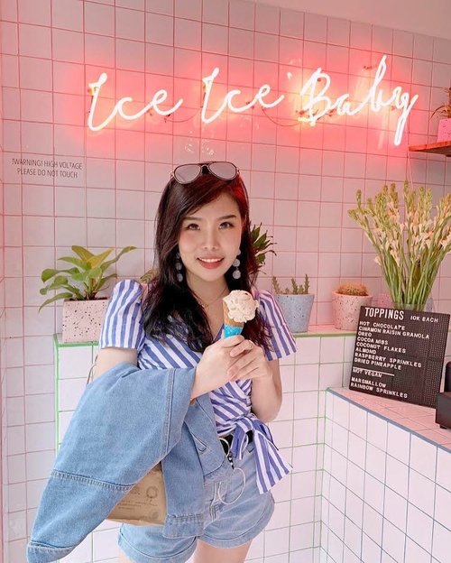 Well, who doesn’t miss summer with 2 (or maybe 3) scoops of @madpopsbali ? 🍦.
.
.
#throwback #summervacation #travel #ClozetteID
