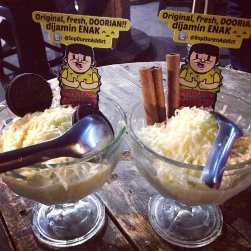 We love you to the moon and back, durian ❤❤
#clozetteID #kuliner #instafood #sopdurenaddict