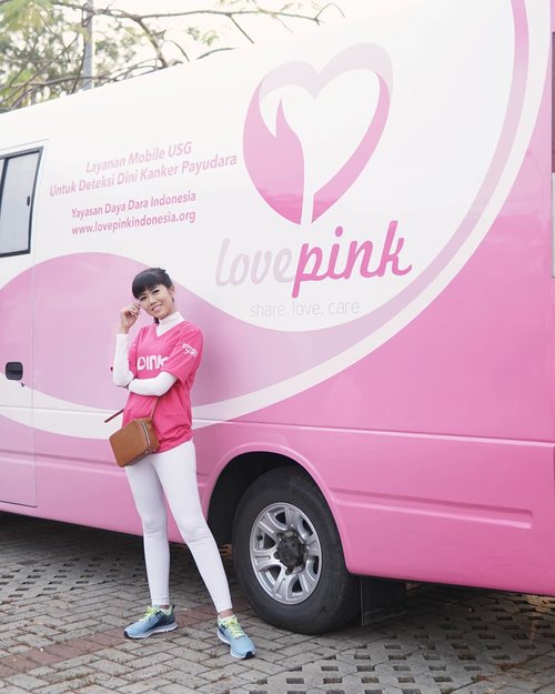 Today Join #PinkRun @sorellaid X @lovepinkindonesia to support #BreastCancerAwareness With breast cancer, it's all about detection. You have to educate young women and encourage them to do everything they have to do.
@indonesiagoespink
#sorellaxlovepink
#sorellaid
#sorellainnerbeauty
#indonesiagoespink2018
#Clozetteid #ootd #potd