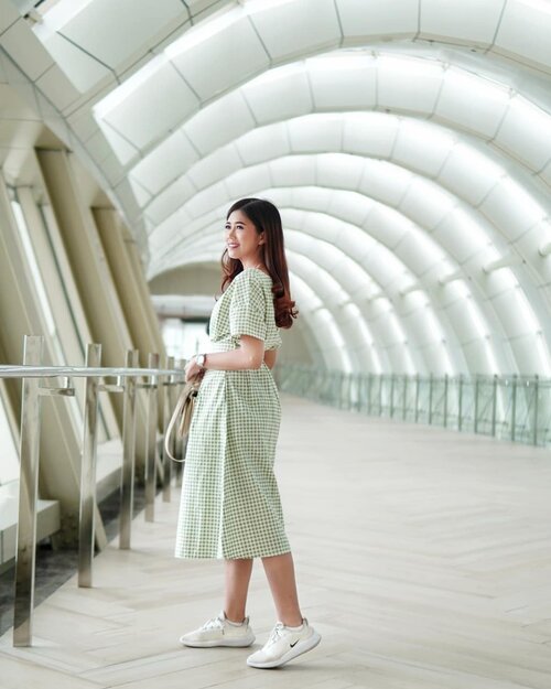 So let's enjoyed the weekend💃.Love this willow dress melon @clarynthelabel simple, sweet & comfy 💚.#ClozetteID#lifestyle#ootd #style#fashion#clarynwomen