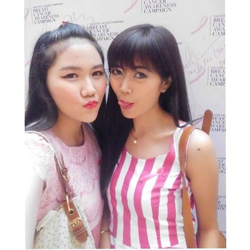 Foto bareng anak smk yang tahun ini baru 17th Oemjiii how old am I now! Wkwkwk but it's ok I was so much older then; I'm younger than that now. :)) #quotesoftheday #clozette #clozetteid #clozettedaily #clozetteidgirl #selfie #beauty #blogger #beautyblogger #bestoftheday #picoftheday #touchofpink #wearestrongertogether