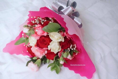Mama was my greatest teacher, a teacher of compassion, love and fearlessness. If love is sweet as a flower, then my mother is that sweet flower of love.

Stevie Wonder
Happy Mothers Day
#quotes #quoteoftheday #mothersday #flowers #pink #pinkflowers #potd #picoftheday #clozetteid #mothers #gift #22Desember2015 #happymothersday #hariibu #selamathariibu