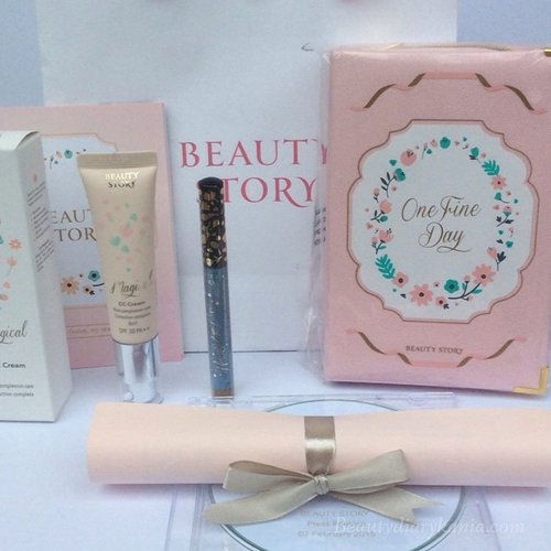 Good quality with affordable price @mybeautystoryid and you know the packaging is very cute and lovely color! #makeup #beauty #blogger  #clozetteid