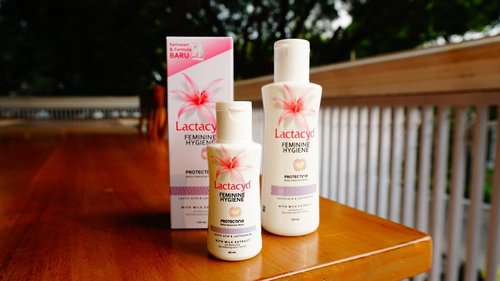 Lactacyd Feminine Hygiene, produk perlindungan alami sehari-hari untuk area V..Lactacyd ini mengandung bahan alami Lactic Acid dan Lactoserum dari ekstrak susu, yang membersihkan dan melindungi area V dari bau tak sedap..Lactacyd juga memiliki pH yang sesuai dengan kondisi asam alami area kewanitaan..Tenang Ladies, Lactacyd juga sudah teruji secara dermatologi dapat digunakan setiap hari...#ClozetteIDxLactacydID#AkuYangBaru #clozetteid#cicidesricom