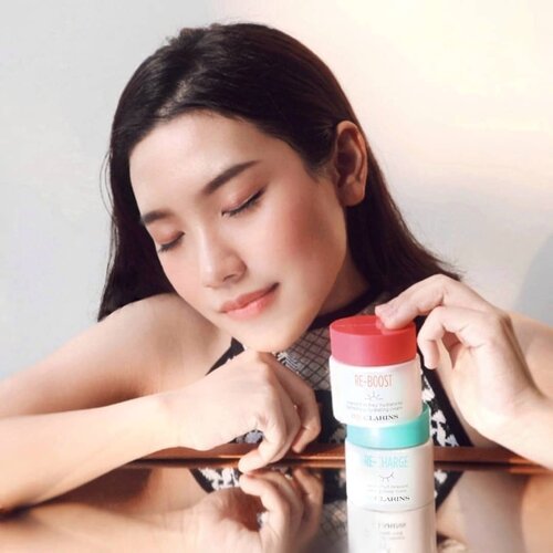 [ MY CLARINS ]-As Millenials, tentunya merawat kulit dengan baik menjadi suatu goals tersendiri. So Happy that i found @clarinsid My Clarins product yang cocok untuk millenials dan bisa digunakan bahkan untuk usia di bawah 25 tahun sekalipun. Proudly say that it's totally safe for our skin : no paraben, sulfates, vegan friendly and animal cruelty free. -Jangan lupa untuk follow Clarins flagship store di @lazada_id , untuk mendapatkan voucher 50rb dan juga berkesempatan untuk memenangkan produk clarins worth 10 mio!Book their special package now, jangan sampai kehabisan 🤩 https://www.lazada.co.id/shop/clarins/ Voucher : ' CLARINSFLASH5 ' di homepage clarins flagship store untuk dapetin langsung 5% off. ONE DAY ONLY 30 july 2020 pada jam 12 - 2 am. #ClarinsIndonesia #MyClarins #Perawatankulituntukanakmuda #ClarinsLazada