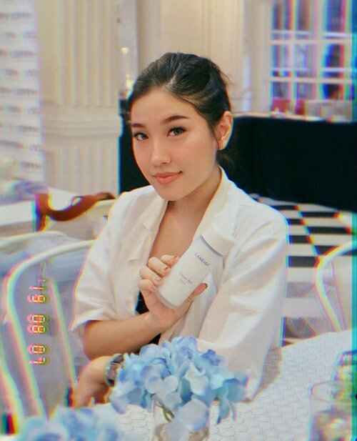 Congratulation @laneigeid for the launching event of Laneige Cream Skin Refiner ✨Had so much fun starting from the product launching, talk show, and perfume making workshop 🤗@clozetteid .-#clozetteidxlaneige #laneigeindonesia #creamskinrefiner