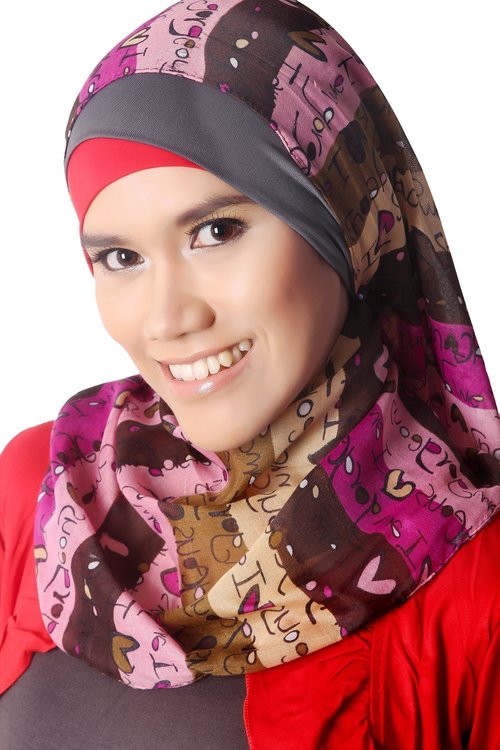 My colorful hijab #ClozetteID #ColorfulHijab