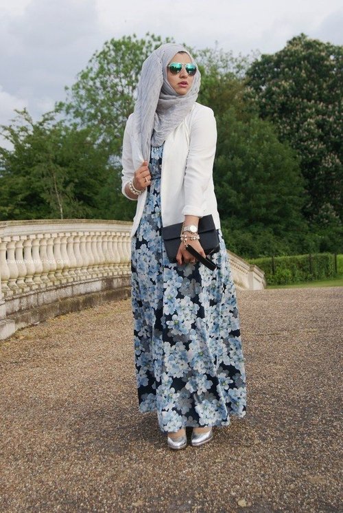 flowery chic hijab with white blazer