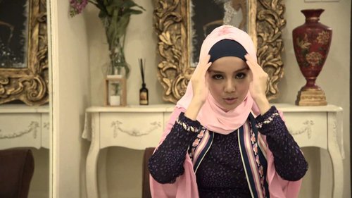 J Hijab Sefia & J Hijab Seha by Mira Filzah - Tutorial 2 - YouTube