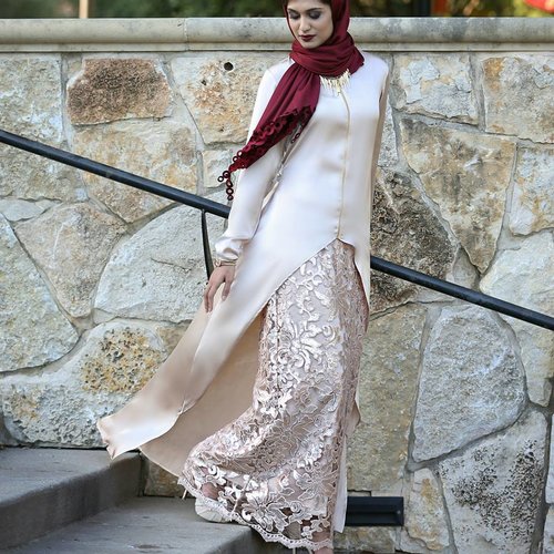 lace skirt hijabi fashion