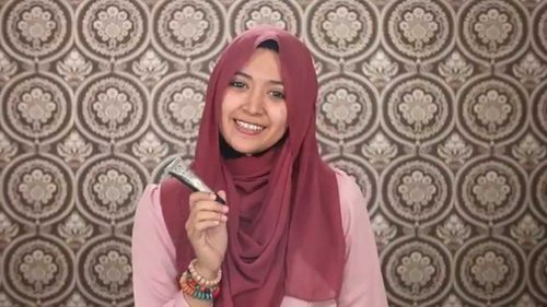 The Body Shop Indonesia : Flawless Look Make Up Tutorial with Natasha Farani - YouTube