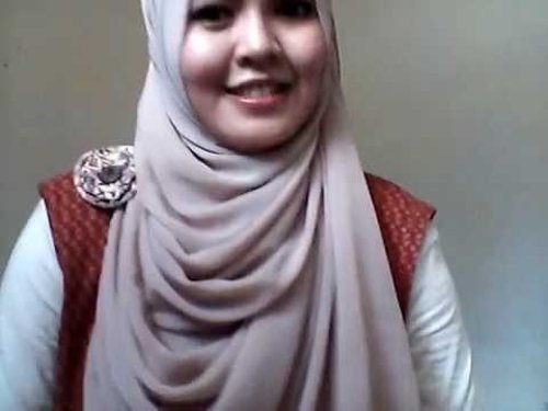 HIjab Tutorial untuk berwajah bulat#HijabTutorialRoundFace |Chiffon Hijab Tutorial by Siti Nurbayani - YouTube|