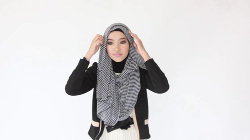 Tutorial Hijab Pashmina Menutup Dada - YouTube #hijab tutorial#HijabStyleOvalFaceINSPIRATION