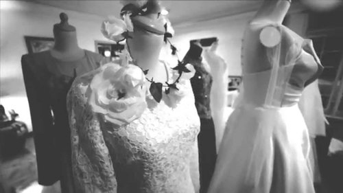 Jakarta Fashion Week JFW - Secret Garden "Flawless Bride" by Risty Tagor - YouTube