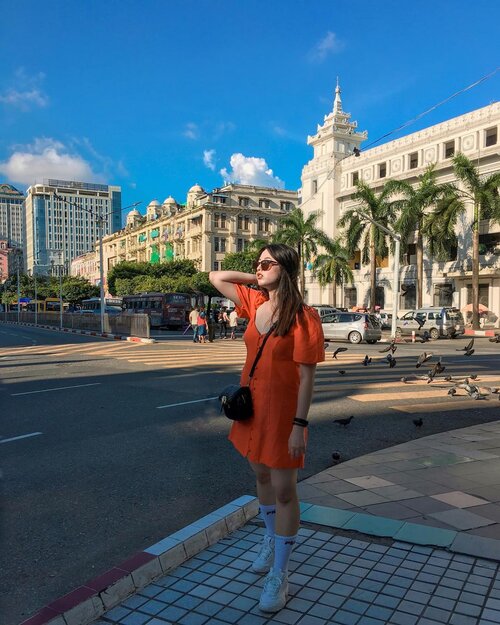 Wish to travel soon, explore new places and got to taste the delicious food of each country 😭. This time let me throwback and post the beautiful city of Yangon, Myanmar 🇲🇲. I love the shan shan noodle, xi yang yang xiao long bao, and of course the tea shop “Lucky seven” ordering our fav food called Nan Gyi Thokh. Not to forget, my unfulfilled wish to visit the beautiful Bagan (I will one day😃). #VeronycaTravelDiaries #VeronycaGoesToMyanmar #ClozetteID #POTD #VeronycaStyleDiaries