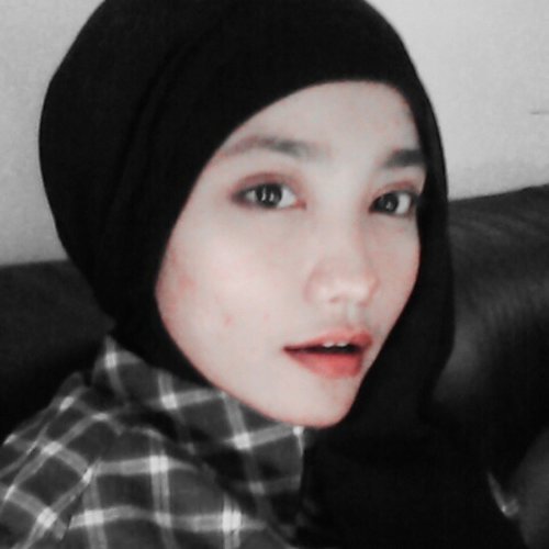 Apaa.. hayo?

#hijabist #hijabers #godiscover #kemeja #clozetteid #selfie