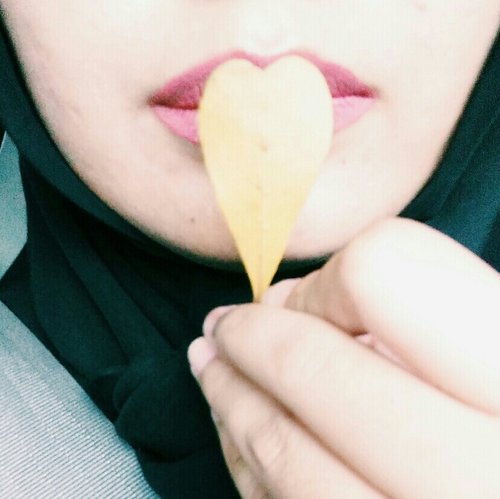 lip and leaf.