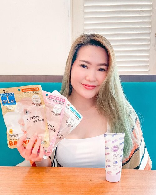 Yuhhuu aku habis cobain Clear Turn Babyish Mask & Suncut UV Essencw @kosecosmeportid Sheet masknya pas di muka, essence nya juga banyak tapi ga lengket. Packagingnya juga unik. Buat sheet mask nya udah tersedia ya di @watsonsindo 💖Buat sunscreennya juga mencerahkan wajah tapi ga lengket, tapi buat review lebih lengkapnya mampir ke blog aku yaa!! 😘Anyway, HAPPY HOLIDAY!! ✨#MaskeranPakaiClearTurn #SuncutBeraniMatahari #EsokBersamaKose #KoseCosmeportid #ClozetteID @kosecosmeportid @clozetteid