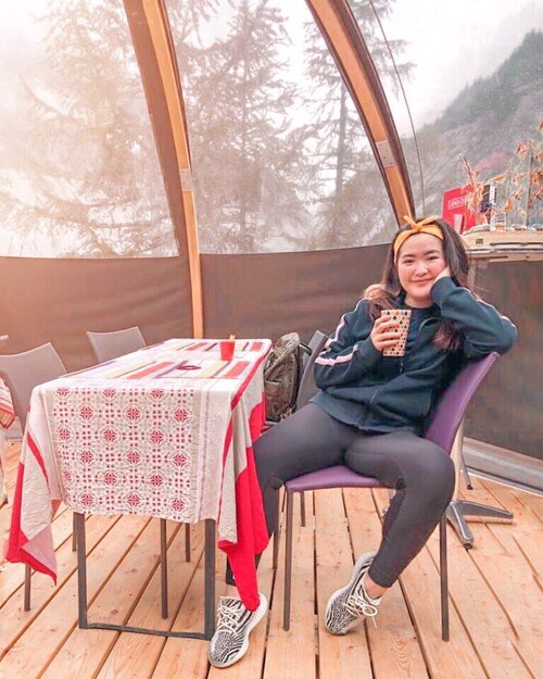 A cup of tea after 2 hours of adventure will be totally worth it ✨ #sipandsnap #pomelofall19 -#clozetteid #ootdindokece #ootdindo #lookbookindonesia #styleootd #ootd #ootdmagazine #ootdindonesia #potd #bunnyneedsmakeup #bvloggerid #gengbvlog #indobeautygram #indobeautysquad #beautychannelid #tampilcantik #ragamkecantikan #tipskecantikan #zonamakeupid #kbbvmember #kbbvfeatured #ghinaaroundtheworld