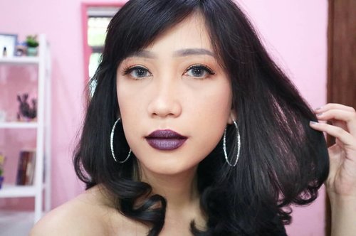 Fearsome but affectionate 🍷Whats on my lips:1. @inezcosmetics Lipstick (Mink Brown)2. @lorealmakeup Rouge Magique Lipstick (905 - Vin Exquise)3. @poppydharsonocosmetics Liquefied Matte Lip Color (08 - Raisin)4. @mizzucosmetics Valipcious Metallic Matte (05 - Starry Night)#shinebabyshine #theartofslowliving #cupoftheday #feelfreefeed #lovelysquares #darlingdaily #theeverygirl #chasinglight #finditliveit #thesimpleeveryday #minimal_perfection #minimalism #weheartit #blog #dailylife #igdaily #bloggerlifestyle #beautybloggerindonesia #bloggerlife #bloggerindonesia #clozetteid #lessismore #minimalove #simplicity #simpleandpure #Beautiesquad #JakartaBeautyBlogger