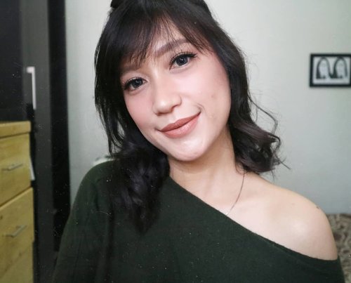 Favo colour recently; dark green 🦖

Btw happy Saturday night ppl! Spread love, xx!

#shinebabyshine #theartofslowliving #motd #cupoftheday #feelfreefeed #lovelysquares #darlingdaily #theeverygirl #chasinglight #finditliveit #thesimpleeveryday #minimal_perfection #minimalism #weheartit #blog #dailylife #igdaily #bloggerlifestyle #beautybloggerindonesia #bloggerlife #bloggerindonesia #clozetteid #lessismore #minimalove #simplicity #simpleandpure #Beautiesquad #JakartaBeautyBlogger