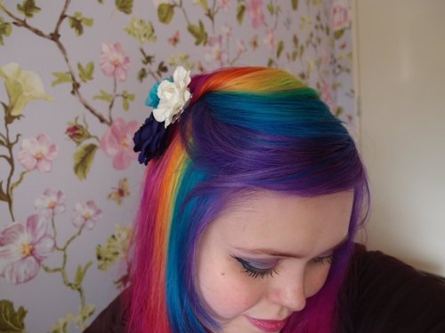 Dyeing a rainbow fringe - YouTube