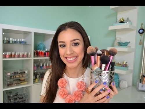 Makeup 101: Brushes - YouTube