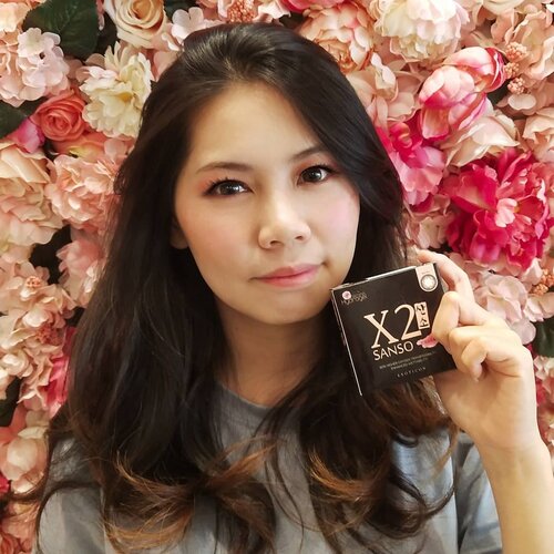 I'm wearing @x2softlens Sanso Mocha and Espresso, and i want to tell you : just be your own unique beautiful self.••Anyway, Confidence is not "they will like me". Confidence is "I'll be fine if they don't". Because your uniqueness is your magic✨.••#youruniqnessisbeautiful #x2sansocolor #x2sanso #x2softlens