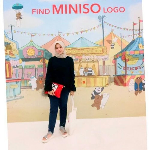 I'm so happy! bisa dapet kesempatan buat dateng ke acara Launching Make Up Miniso 'Mini Poni' #minisofansfestival2018 Di Laguna Atrium, Central Park.Di tambah dapet banyak beauty tips, trick and hack dari @marcelinecarlos !✨..@clozetteid @minisoindo #miniso #minisoindo #clozetteid#minisofansfestival2018 #MinisoIndoXClozetteID