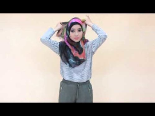 Tutorial Hijab pashmina Tie Dye Sporty - YouTube
