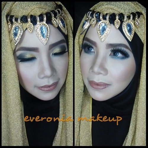 Makeup of the day Face : Evian, Wardah serum, nyx HD primer, foundy mac+Coverderm , Naturactor powder, ltpro shade and tint kit, LAgirl pro concealer, kryolan NG1. Eyes : @makeupgeekcosmeticsBrows : @viva.cosmetics  and @nyxmakeupid Lips: @colourpopcosmetics trap,  and @sariayu_mt liquid Lip gloss #makeupbyedelyne #hijabbyedelyne #indonesianbeautyblogger #mua #muaindonesia #riasmuslimah #hijabers #makeupartist #makeupaddict #makeupartistsworldwide #wakeupandmakeup #dressyourface #makeupartistbandung #amazingmakeupart #amazingmakeup #makeupartistindonesia #makeupartistgarut #clozetteid #makeup #hijabellamagazine #hijabmodern #hijabfashion #makeupandhijab