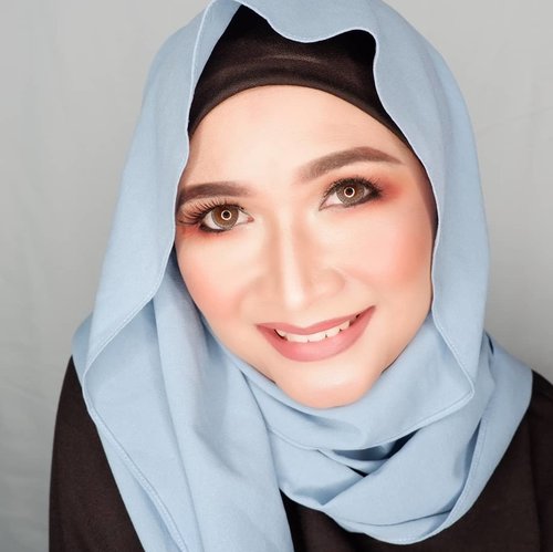 #makeupbyedelyne #clozetteid #makeupandhijab #mua #makeupartist #muaindonesia