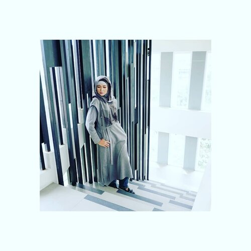 Throwback 
#ootdhijab #hijabstyle #clozetteidpotw #Clozetteid #hijablook #hijablookbook