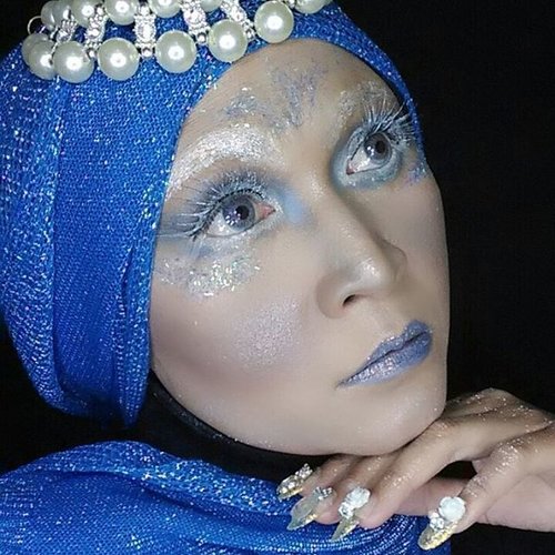 #makeupbyedelyne #hijabbyedelyne #indonesianbeautyblogger #mua #muaindonesia #makeupartist #makeupaddict #makeupartistsworldwide #wakeupandmakeup #dressyourface #instabeauty #clozetteid #makeup @coverdermIndo