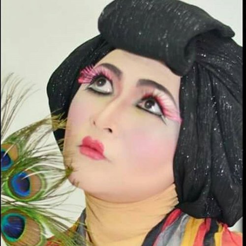 #makeupbyedelyne 
#makeupartist 
#japan
#geishamakeup 
#makeupinspiration 
#makeupartistworldwide 
#instamakeup 
#makeupideas
#makeupfanatic
#makeuplover 
#starclozetter 
#clozetteid 
#emak2blogger 
#hijabandfashion 
#beautyblogger
