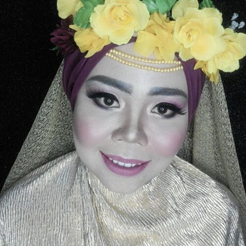 #makeupbyedelyne #hijabbyedelyne #makeupartistindonesia #muagarut #muabandung #riasmuslimah #riaspengantinmuslim #riasakad #riaswisudabandung #makeupakad #makeupuntukhijab #hijabandmakep #hijaber #mua #makeup #clozetteid #hijabbyedelyne #makeover #riasmuslimah #weddingmakeup #wakeupandmakeup #makeupideas #makeupmom #makeupartistsworldwide #amazingmakeupartist #makeupartist #mua #hudabeauty #anastasiabeverlyhills #noeyebrowtrimming #hijabandmakeup #makeupuntukhijab #makeupakad #makeupartistindonesia