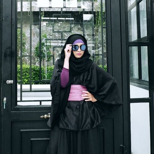 #brushedbyedelyne #hijabbyedelyne #hijabi #hijabers #ootd #ootdhijabindonesia #makeupforever #ootdbyedelyne #clozetteid #clozettepotw #tribepost #fashion #fashionblog #fashionista #hijabifashion #fashionblogger #throwback #ootdhijab